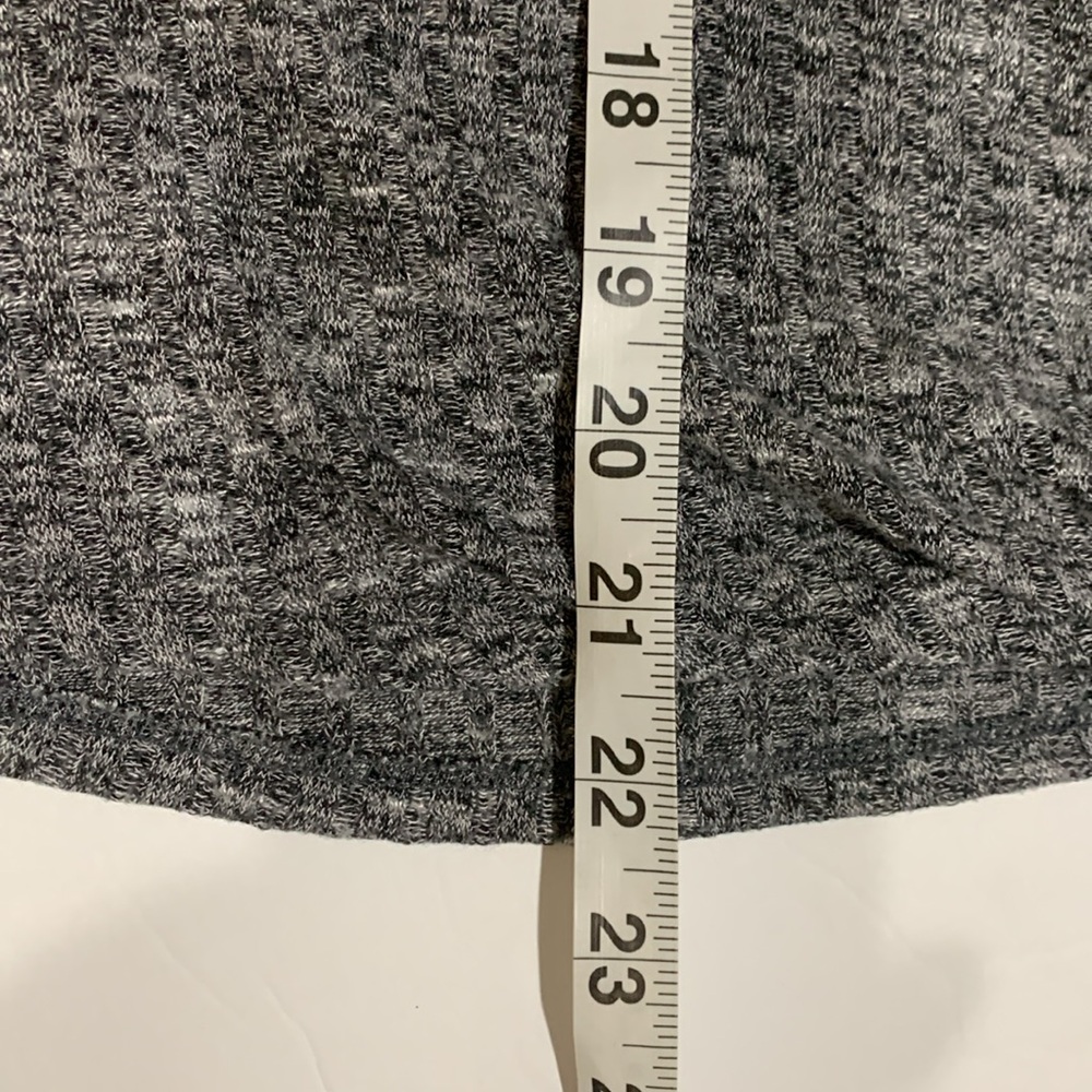 American Threads top - Picture 8 of 10
